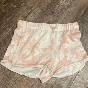 Camo pink old navy shorts